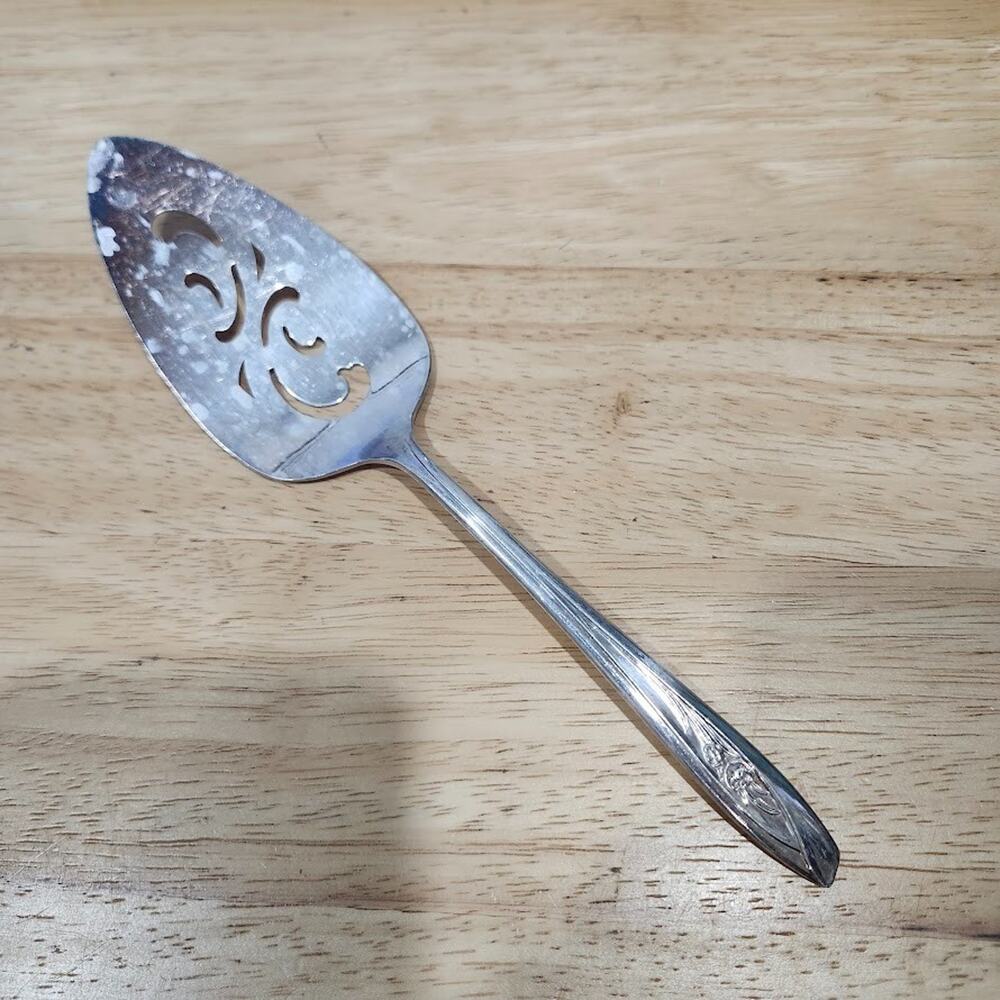 International SILVER TULIP Pie/Cake Server Silver 1956 Silverware Flatware
